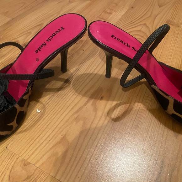 French sole heels - Picture 2 of 2